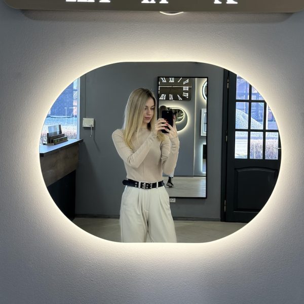 Elegant Oval LED Mirror – Modern Backlit Wall-Mounted Vanity Mirror - Image 4